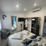 Le Miroir