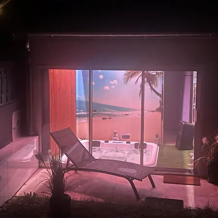 Le Miroir Domerat