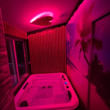 Le Miroir Дом отдыха *